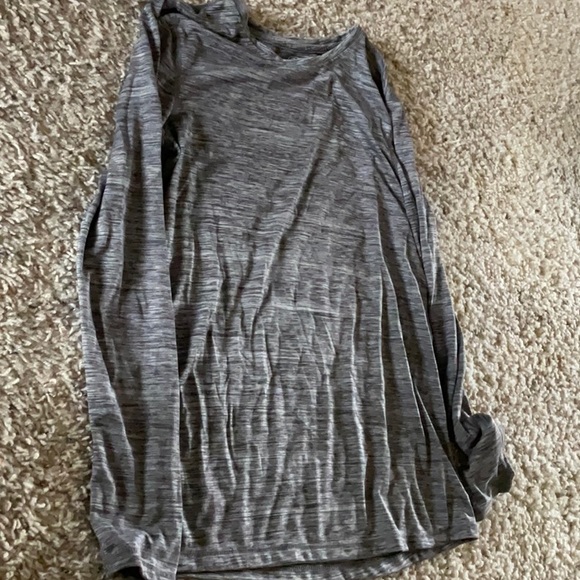 Grey long sleeve - Picture 1 of 1